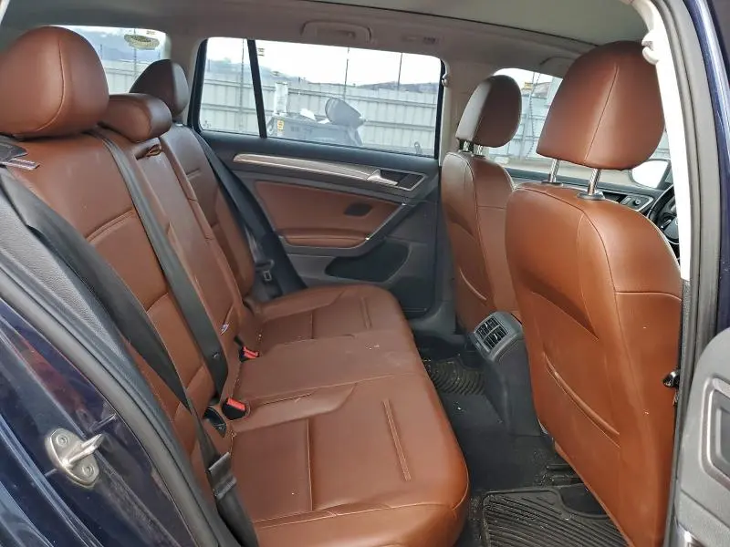 2017 VOLKSWAGEN GOLF ALLTRACK S  