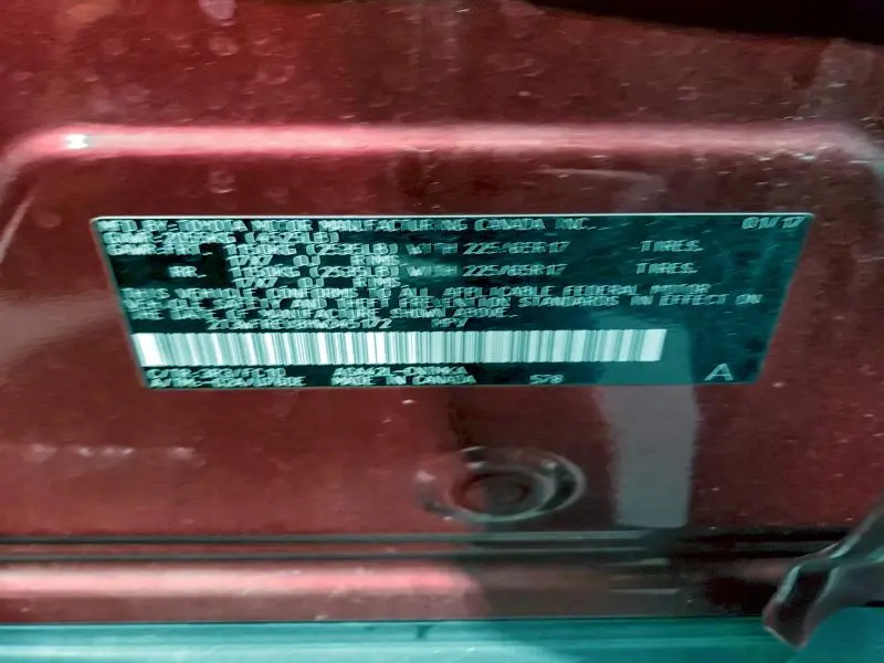 2017 TOYOTA RAV4 XLE  