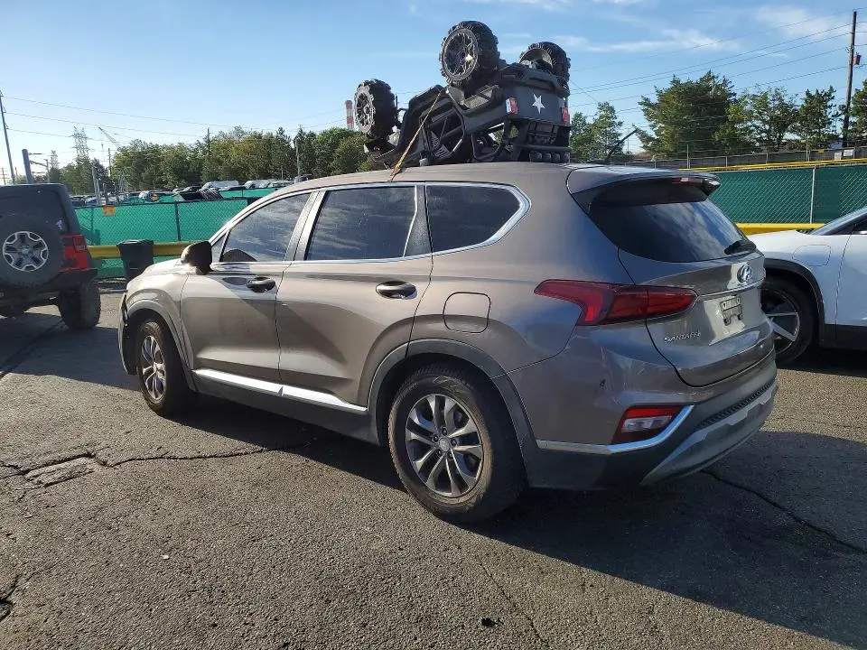 2019 HYUNDAI SANTA FE SE  
