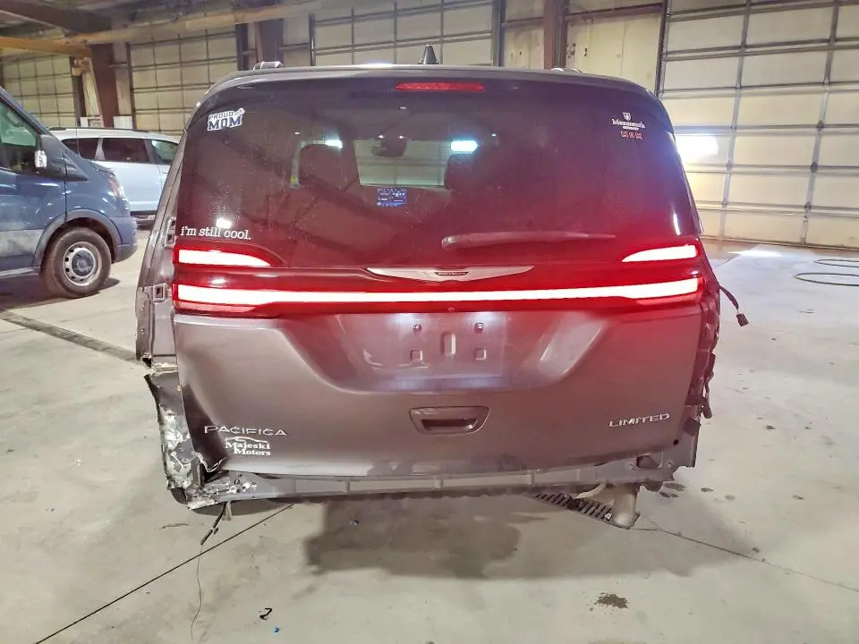 2022 CHRYSLER PACIFICA LIMITED  