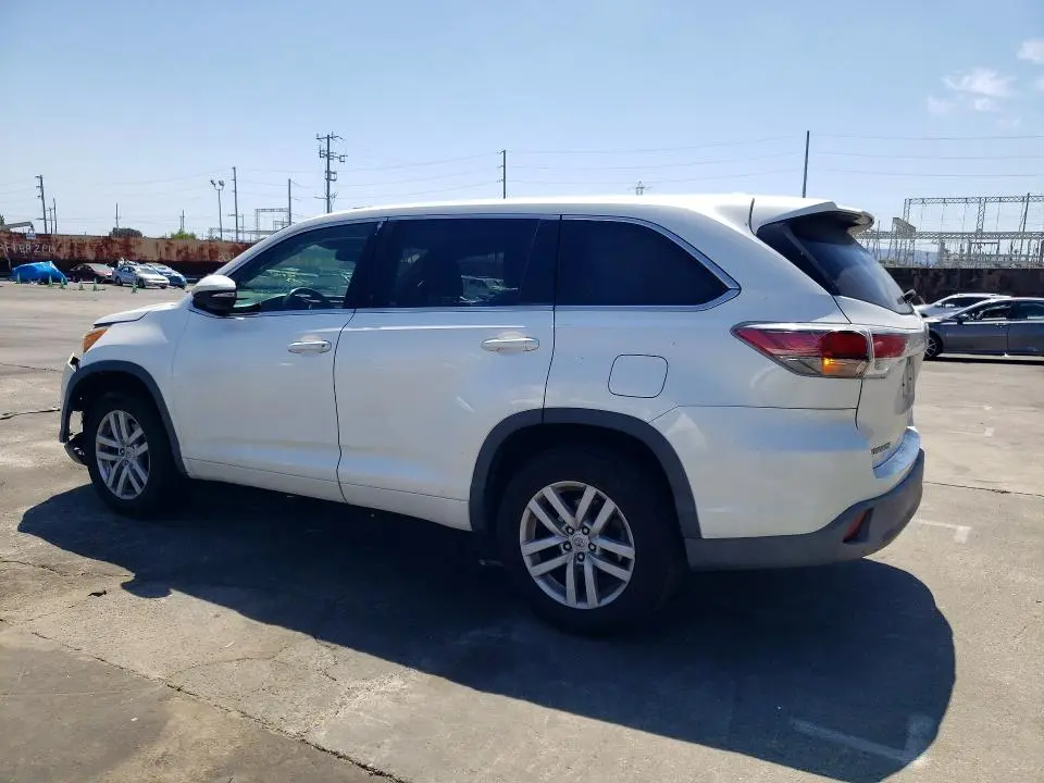 2015 TOYOTA HIGHLANDER LE  