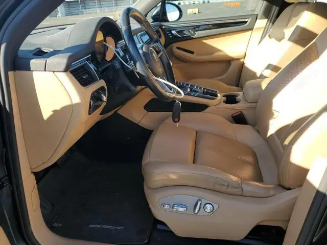 2018 PORSCHE MACAN   