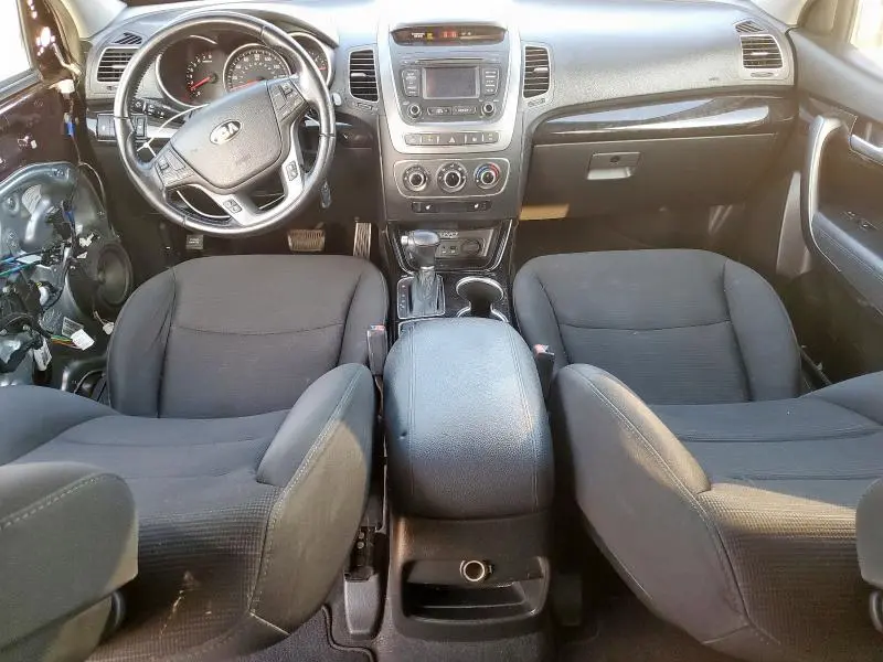 2014 KIA SORENTO LX  
