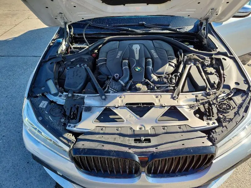 2018 BMW 750 I  