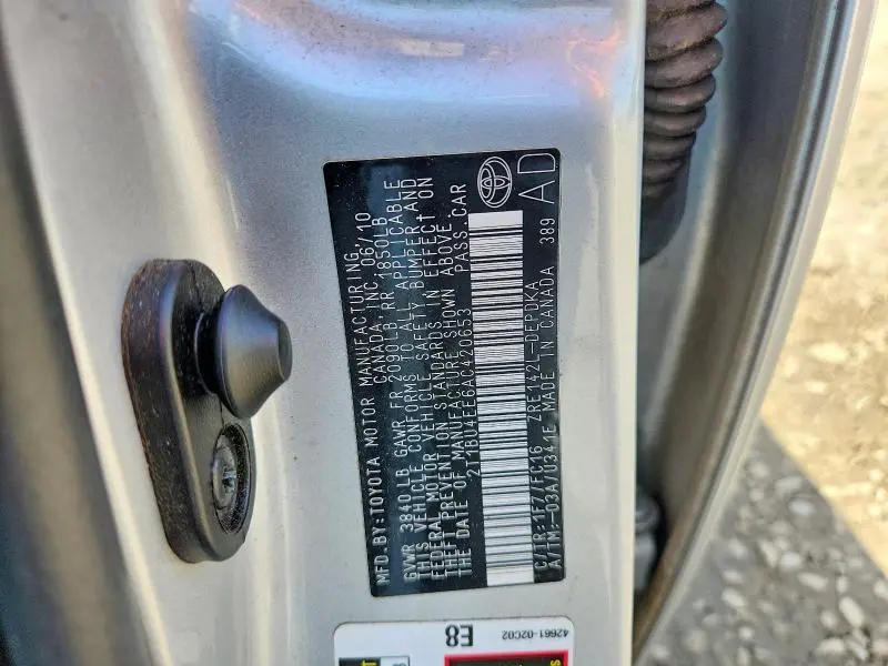 2010 TOYOTA COROLLA LE  