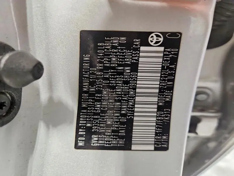 2021 TOYOTA COROLLA LE  