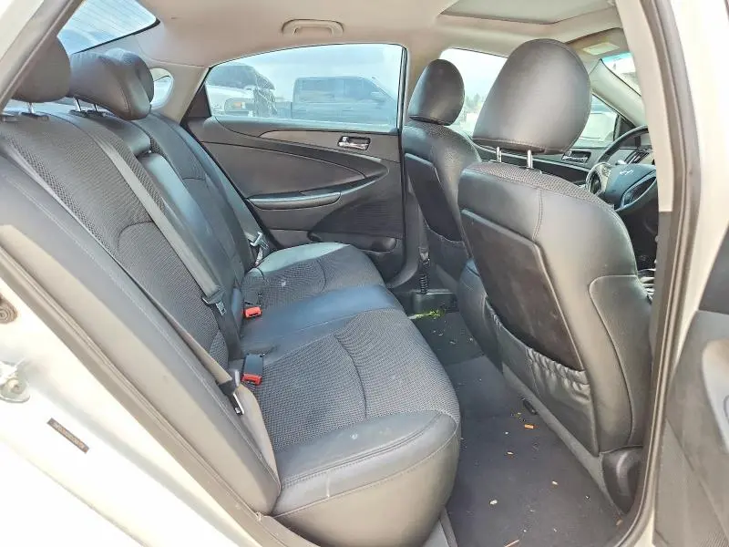 2012 HYUNDAI SONATA SE  