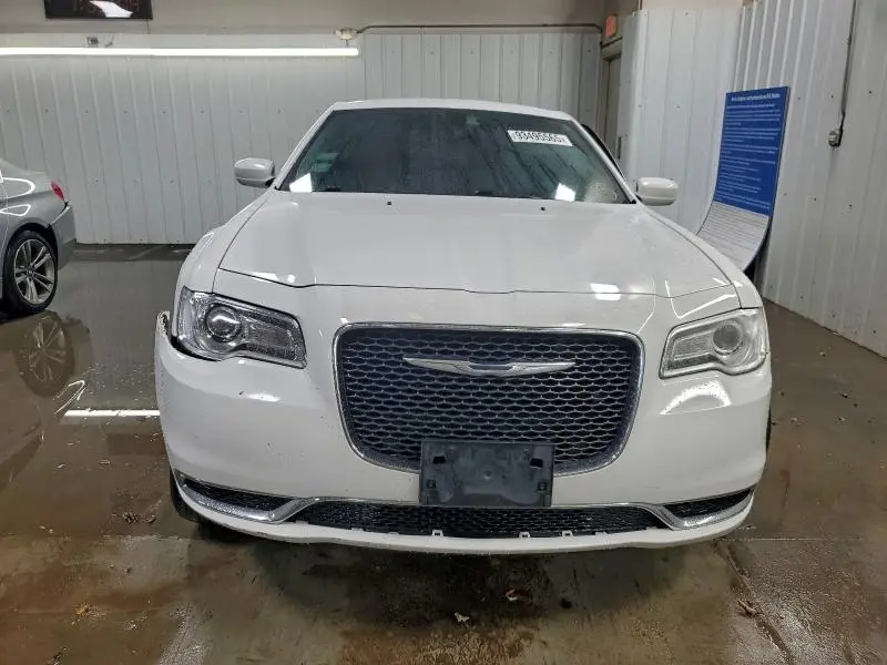 2017 CHRYSLER 300 LIMITED  