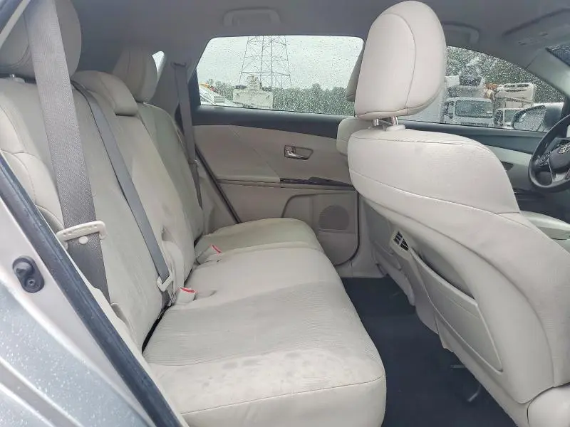 2015 TOYOTA VENZA LE  