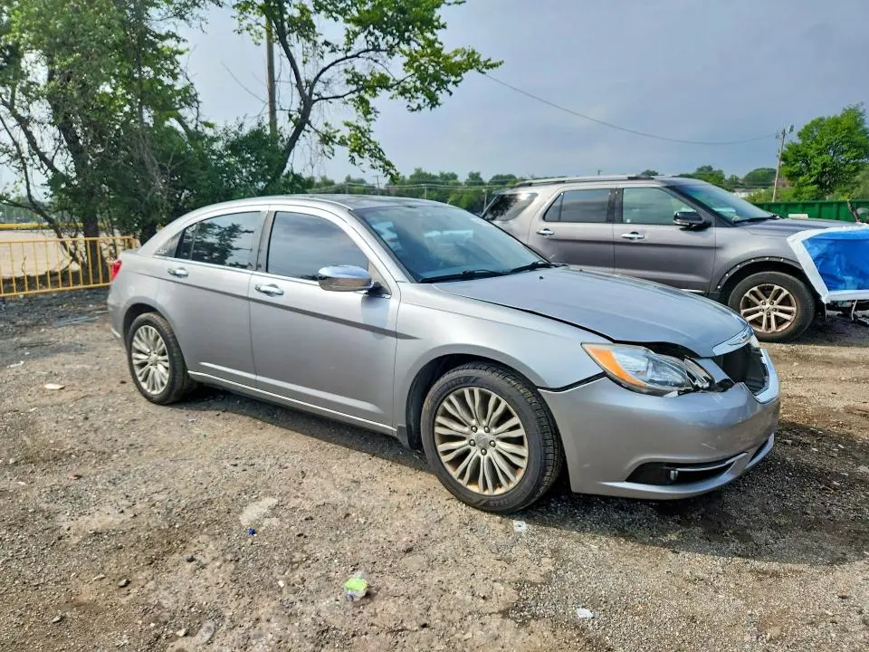 2013 CHRYSLER 200 LIMITED  