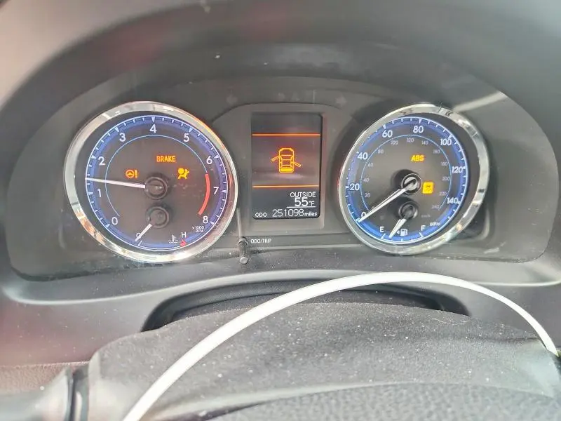 2017 TOYOTA COROLLA LE  