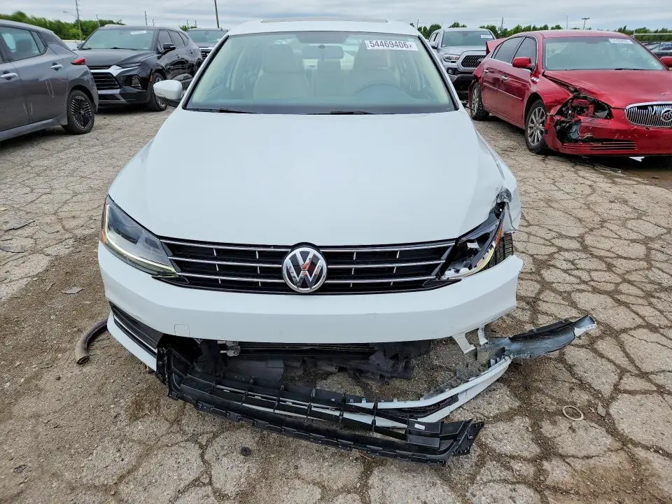 2018 VOLKSWAGEN JETTA SE  
