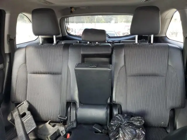 2014 TOYOTA HIGHLANDER LE  