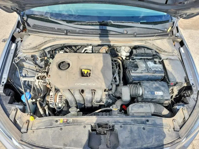 2018 HYUNDAI ELANTRA SE  
