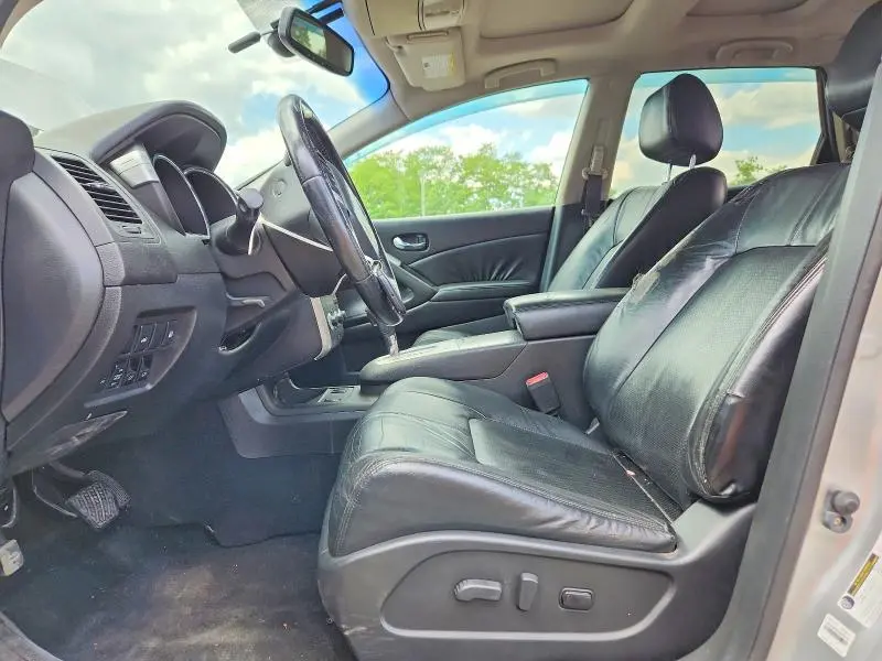 2010 NISSAN MURANO S  