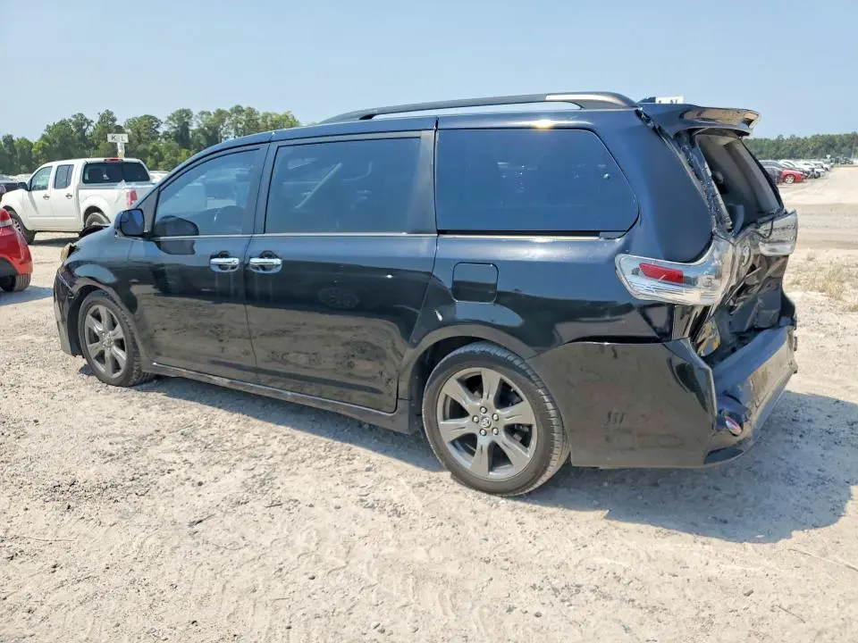 2018 TOYOTA SIENNA SE 8-PASSENGER  