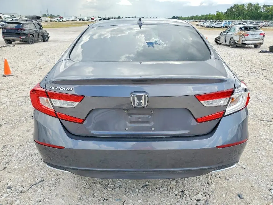 2018 HONDA ACCORD LX  