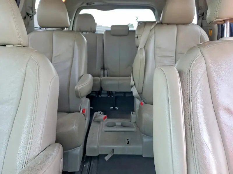 2011 TOYOTA SIENNA XLE 8-PASSENGER  