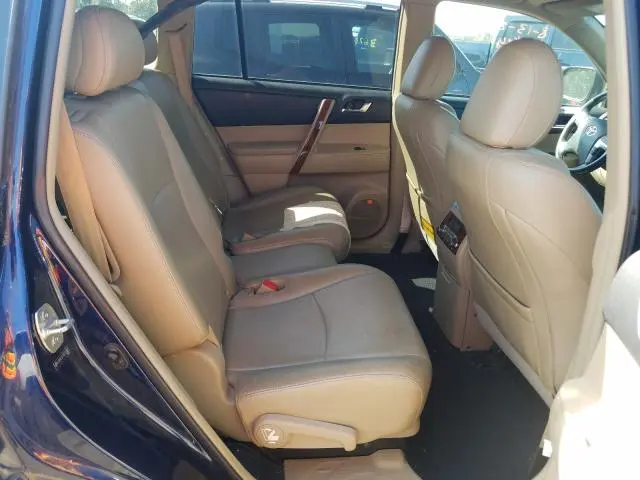 2013 TOYOTA HIGHLANDER LIMITED
