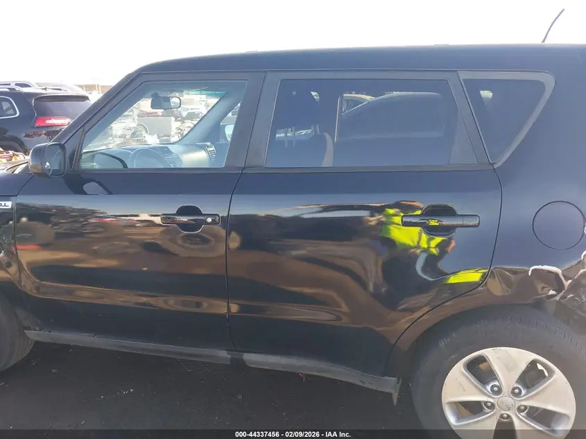 2016 KIA SOUL  
