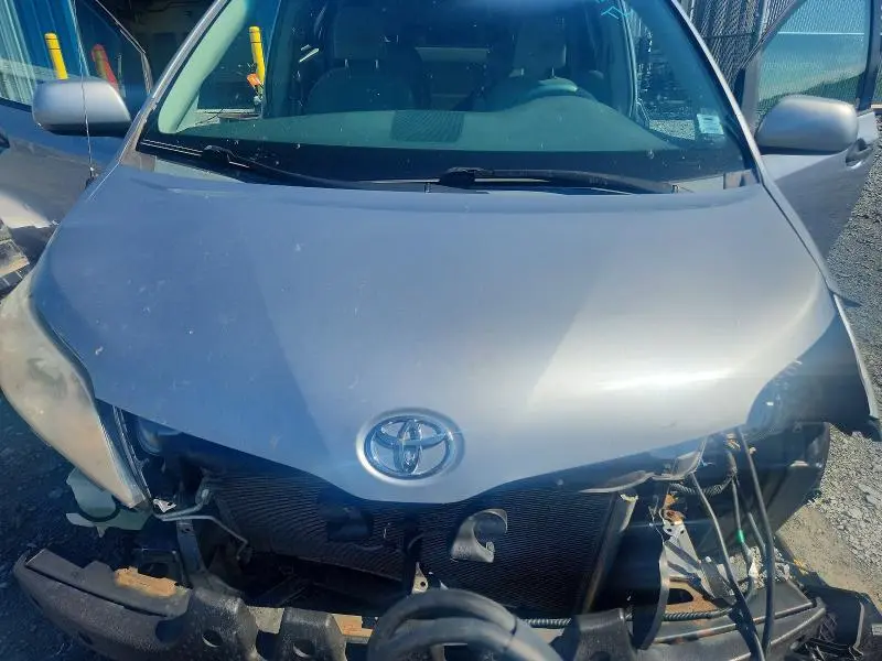 2012 TOYOTA SIENNA BASE 7-PASSENGER  