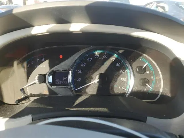 2013 TOYOTA SIENNA XLE  