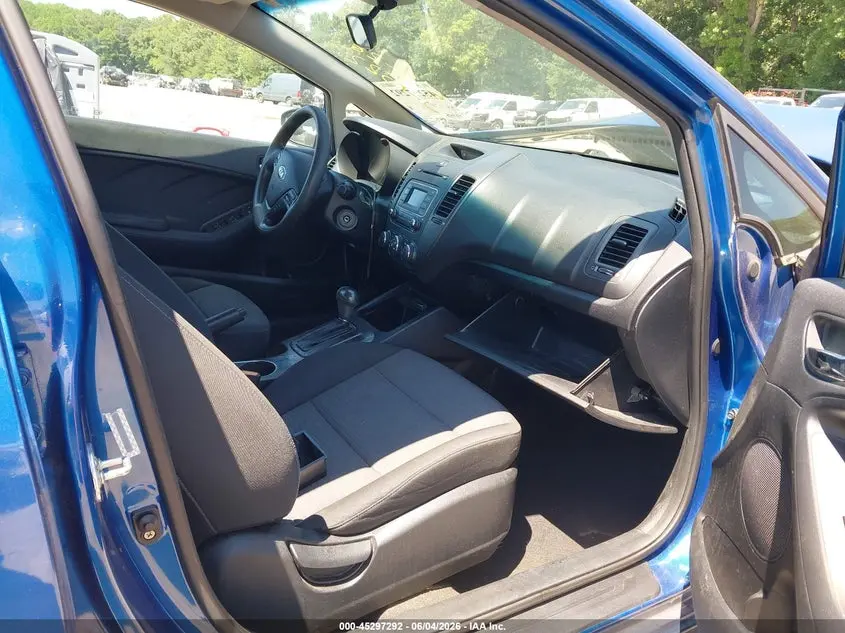 2015 KIA FORTE LX