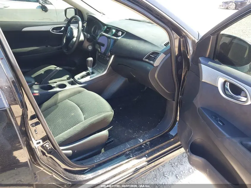 2014 NISSAN SENTRA SR