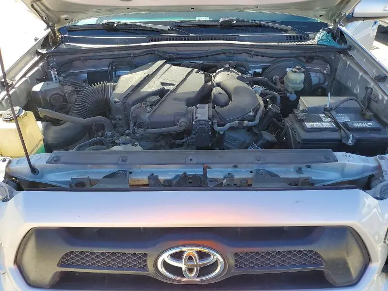 2012 TOYOTA TACOMA V6  