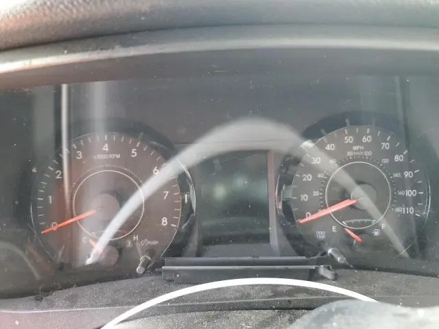 2017 TOYOTA SIENNA LE  
