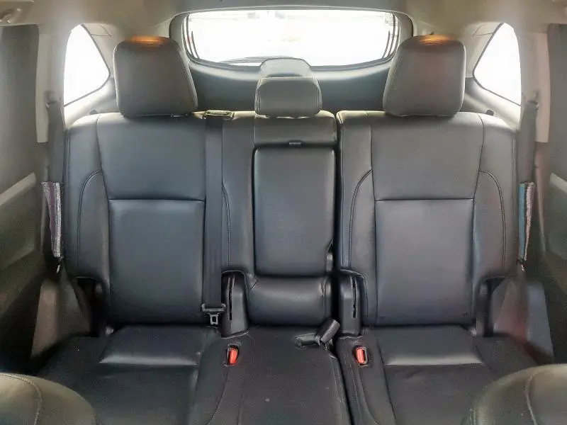 2016 TOYOTA HIGHLANDER LE  