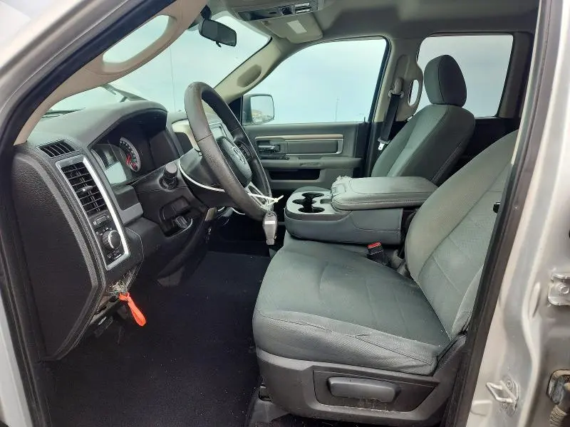 2013 RAM 1500 SLT  