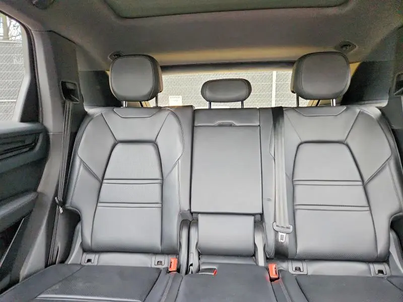 2019 PORSCHE CAYENNE   