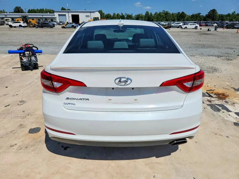 2017 HYUNDAI SONATA SE  