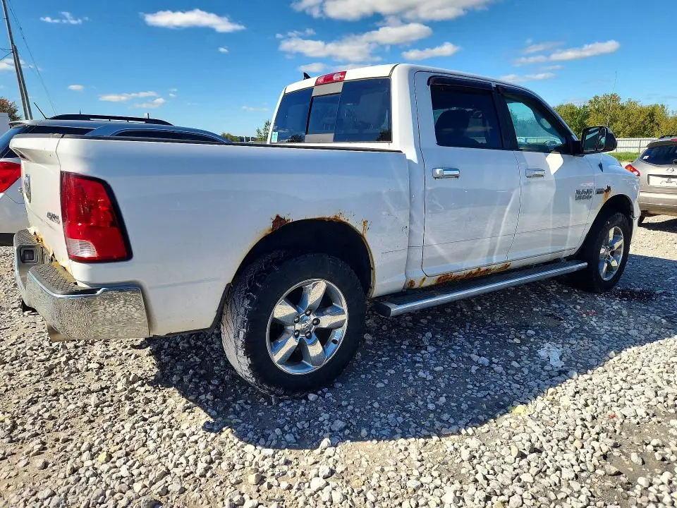2013 RAM 1500 SLT  