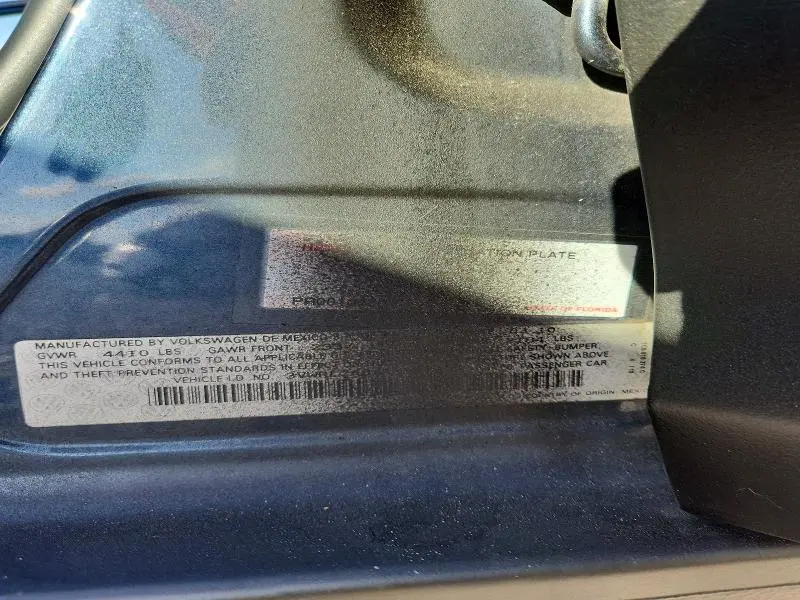 2010 VOLKSWAGEN JETTA   