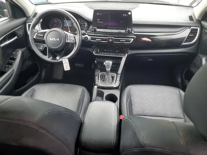 2022 KIA SELTOS EX  