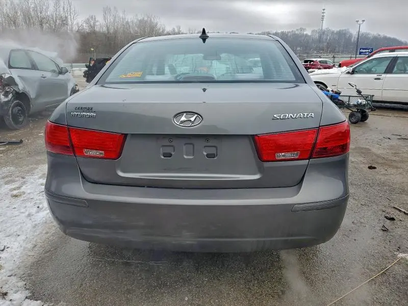 2010 HYUNDAI SONATA GLS  