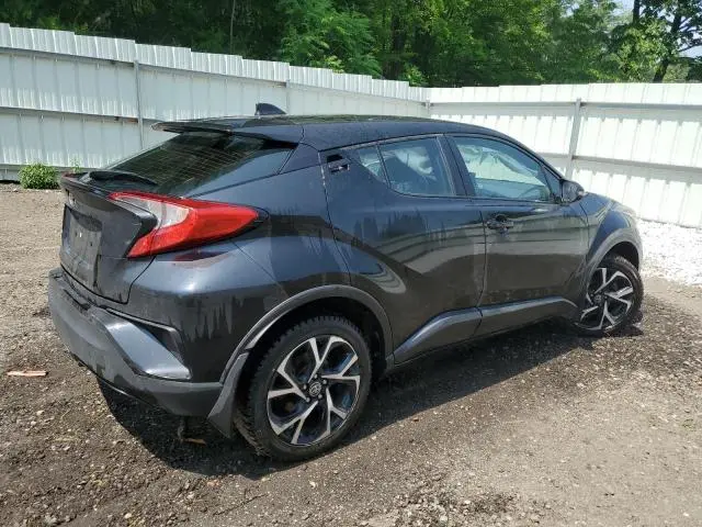 2022 TOYOTA C-HR XLE  