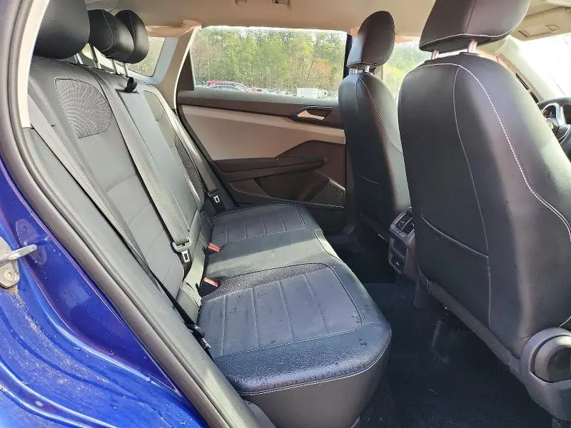 2022 VOLKSWAGEN TAOS SE  