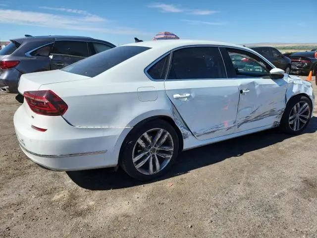 2018 VOLKSWAGEN PASSAT SE  