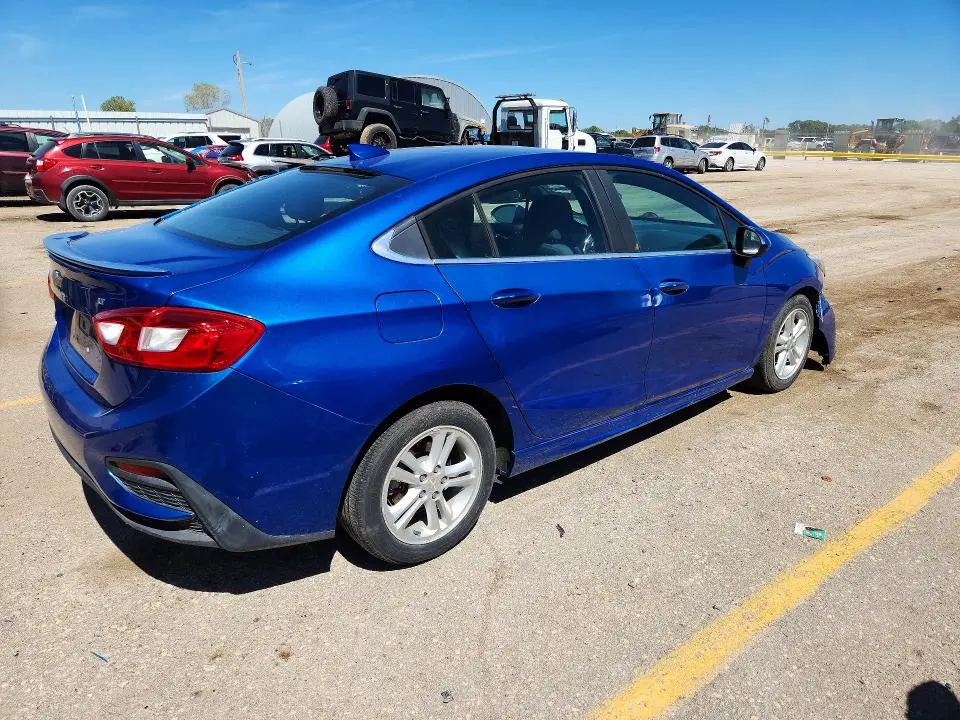 2016 CHEVROLET CRUZE LT  