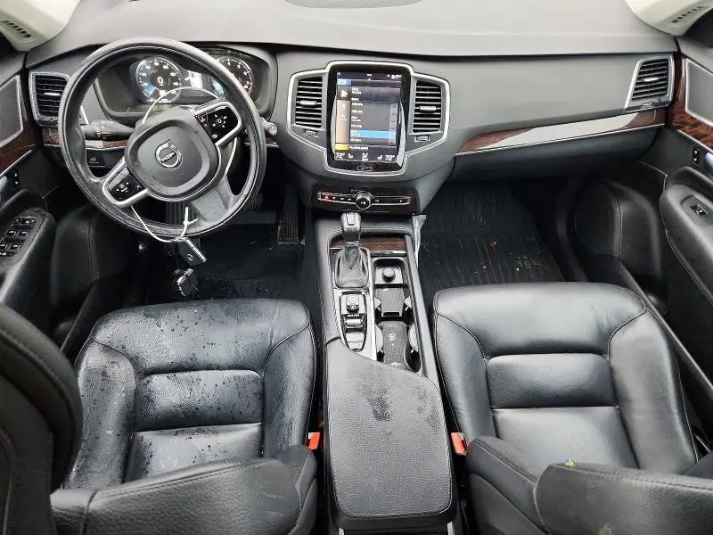 2019 VOLVO XC90 T6 MOMENTUM  