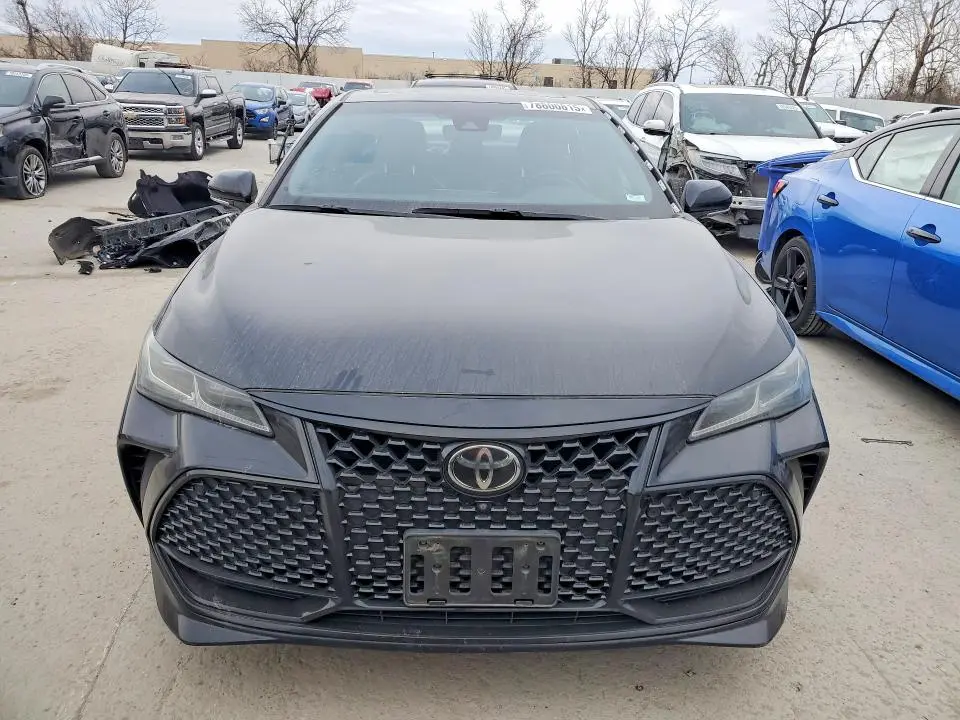 2019 TOYOTA AVALON TOURING  