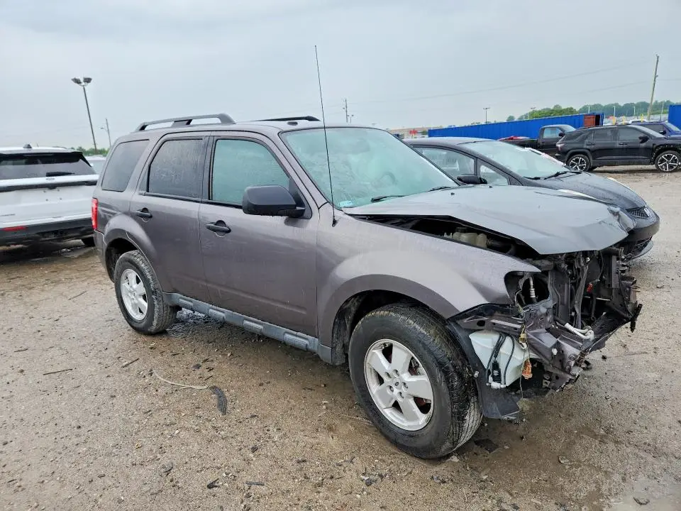 2012 FORD ESCAPE XLT  