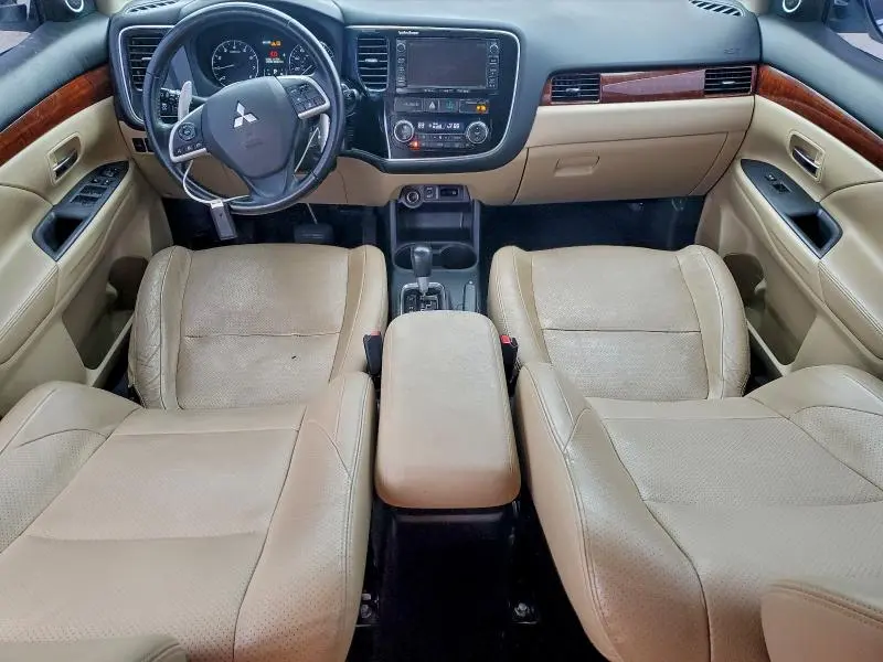 2015 MITSUBISHI OUTLANDER GT  