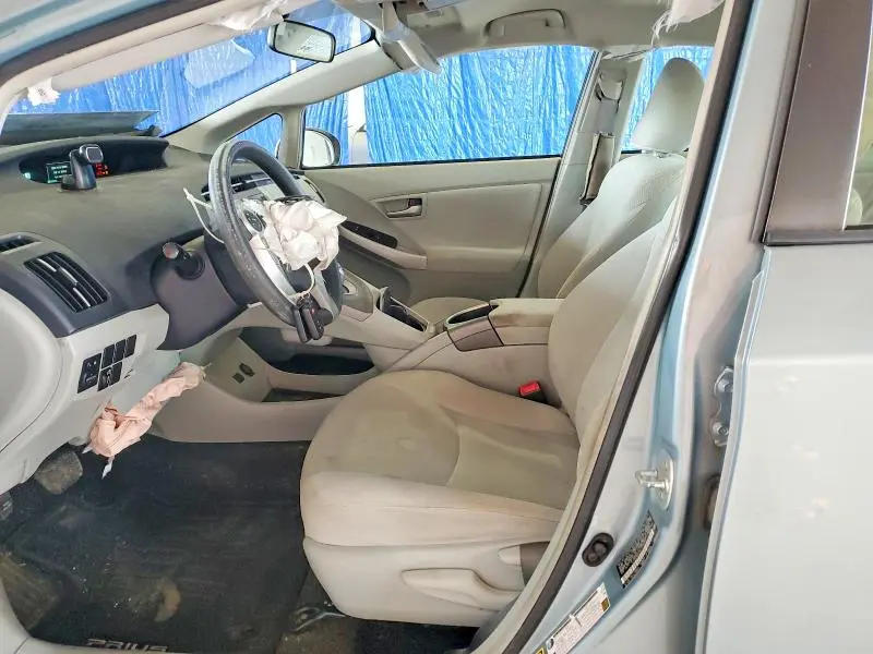 2013 TOYOTA PRIUS TWO  