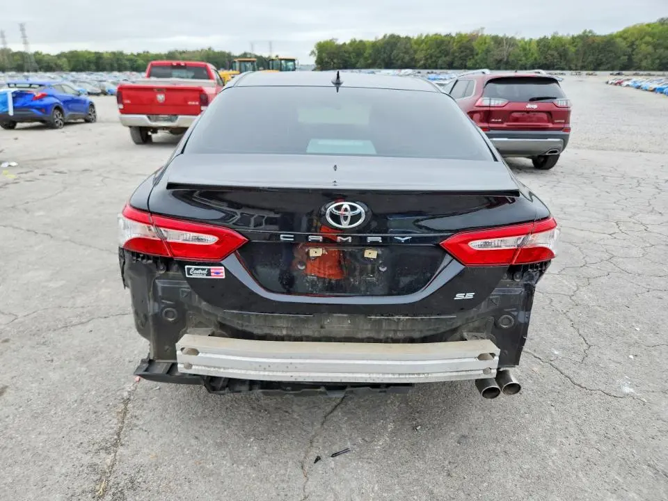 2020 TOYOTA CAMRY SE  