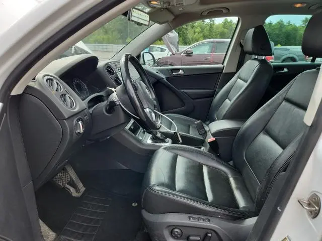2016 VOLKSWAGEN TIGUAN S  