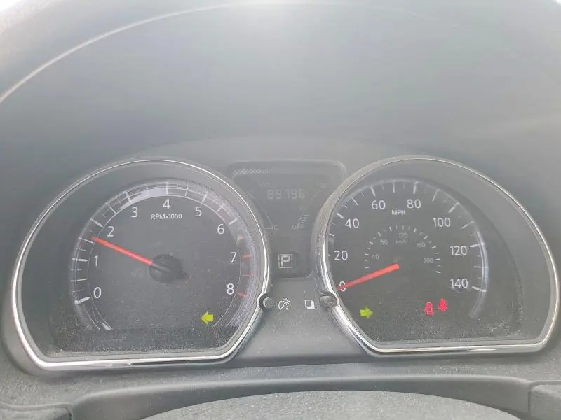 2019 NISSAN VERSA SV  